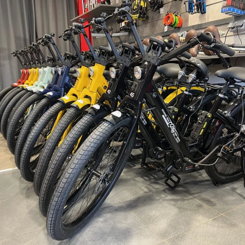 Roul’ ma poule – Bike shop in downtown Annecy