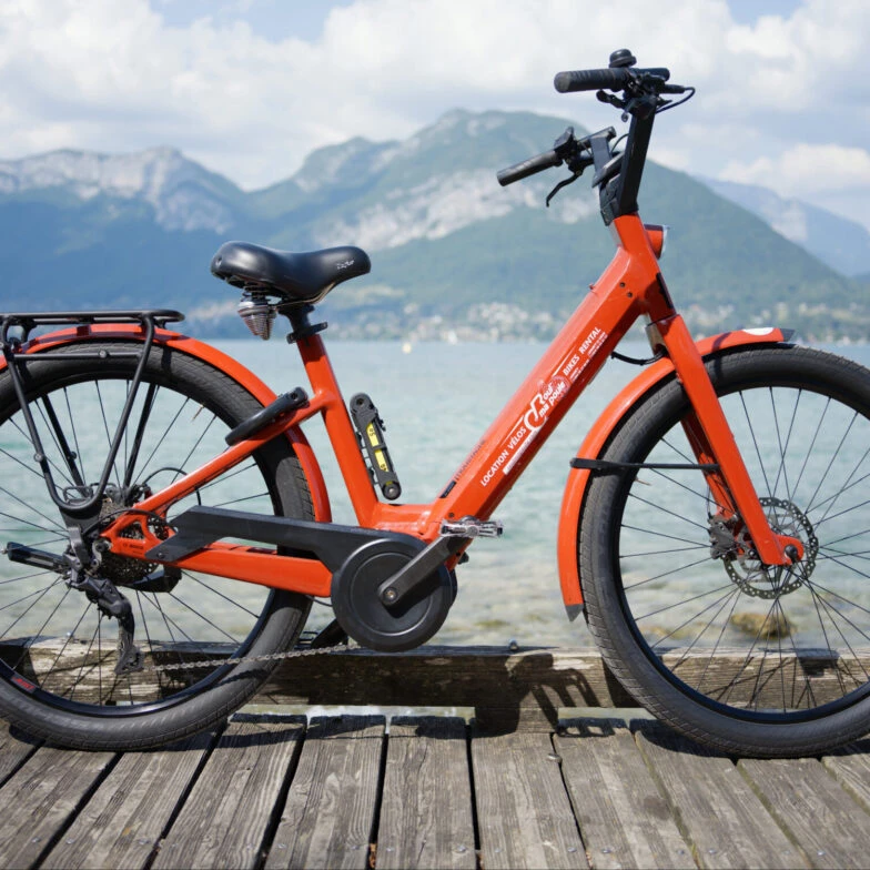 E-BIKE “Moustache Mixte” VAE Monday 27.2 Bosch for rent