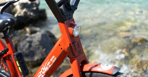 VAE E-BIKE « Moustache Mixte » Lundi 27.2 Bosch à la location