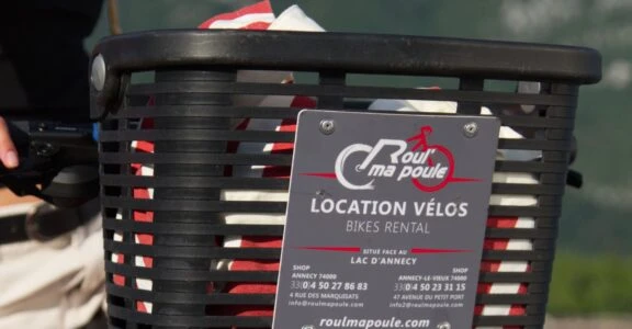 Roul'ma poule location de vélo à Annecy