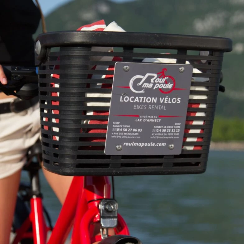 Roul'ma poule location de vélo à Annecy