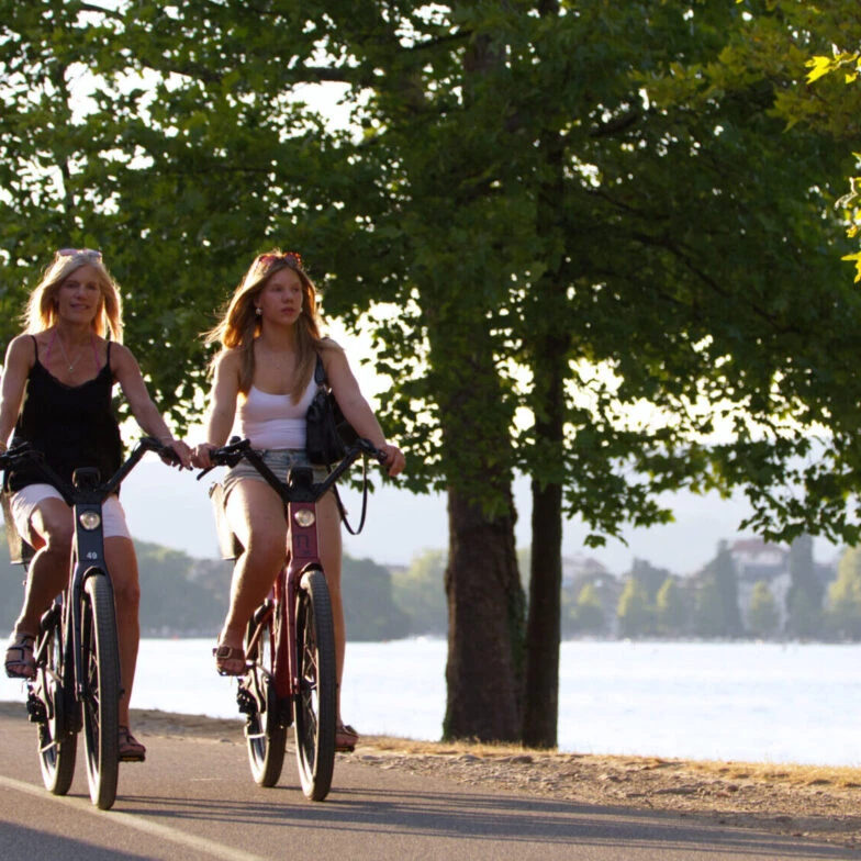 Balade à vélo autour du lac d'annecy