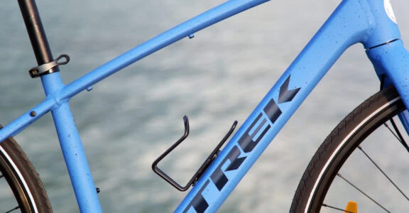 Vélo Fitness Sport Light « Mixte TREK FX2 » à la location