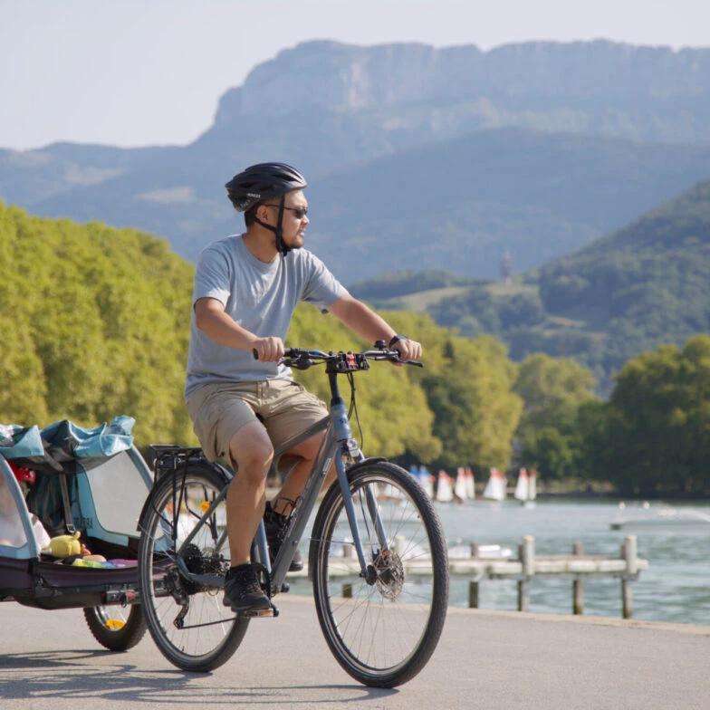 Vélo VTC Confort Mixte « Tour du Lac » Cadre fermé à la location
