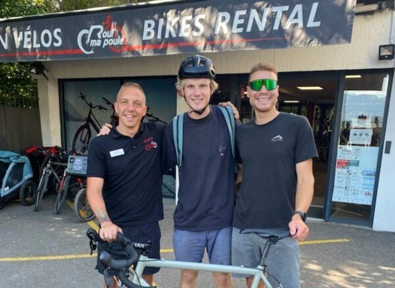 Equipe Roul'ma poule - loueur de vélo à Annecy