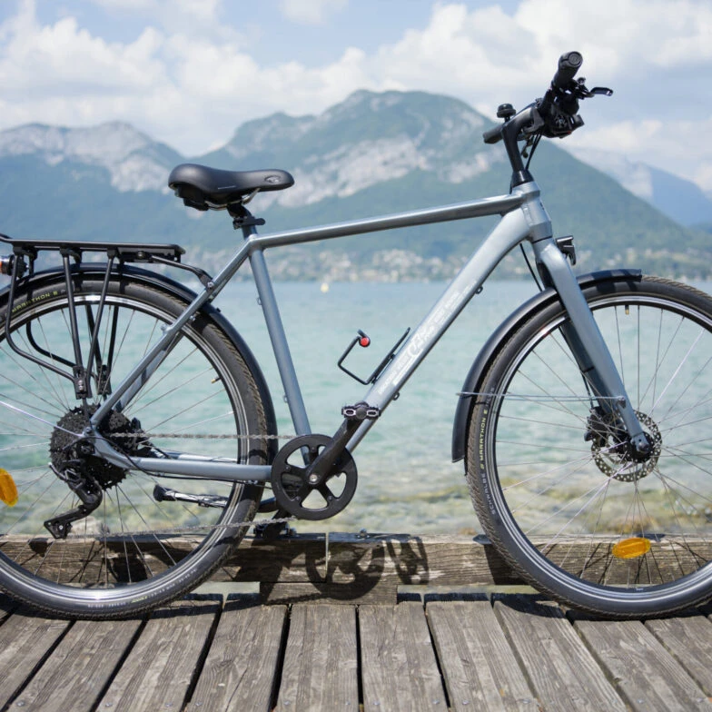 Vélo VTC Confort Mixte « Tour du Lac » Cadre fermé à la location