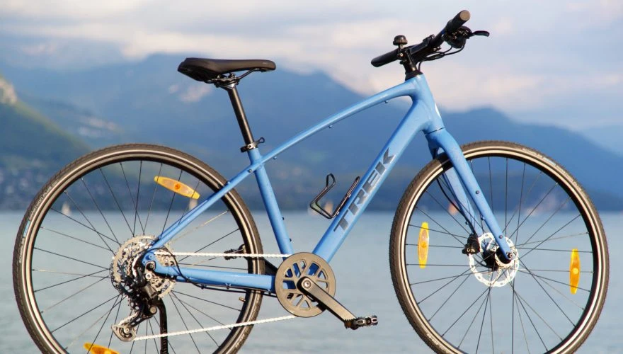Découvrir Annecy et Le Tour du Lac, façon ROUL&rsquo; ma POULE et les espapilles : Le Tour du Lac d&rsquo;Annecy à vélo